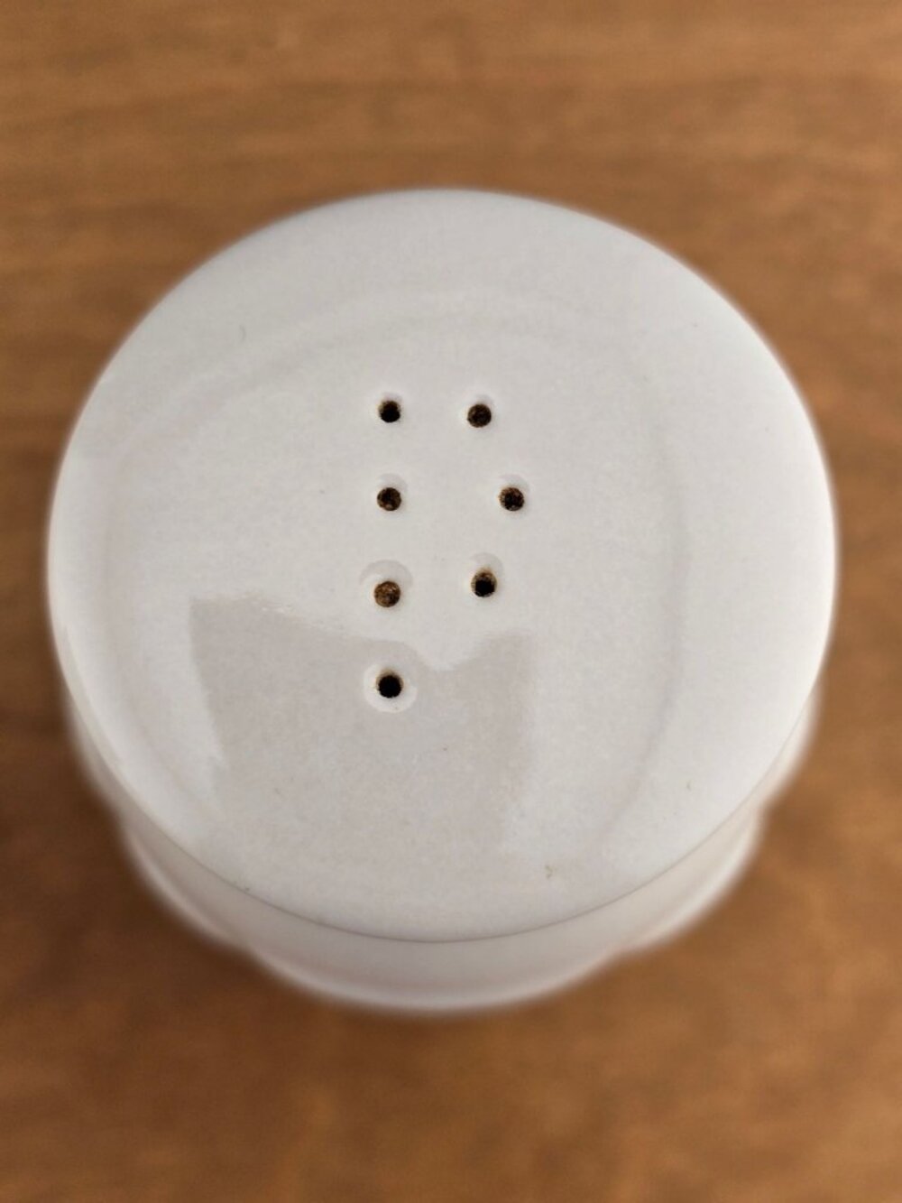 Longaberger White Ceramic Salt & Pepper Shaker Set - Picture 5 of 8